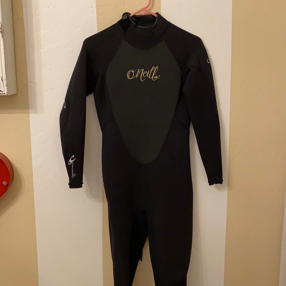 O’Neill women’s wetsuit